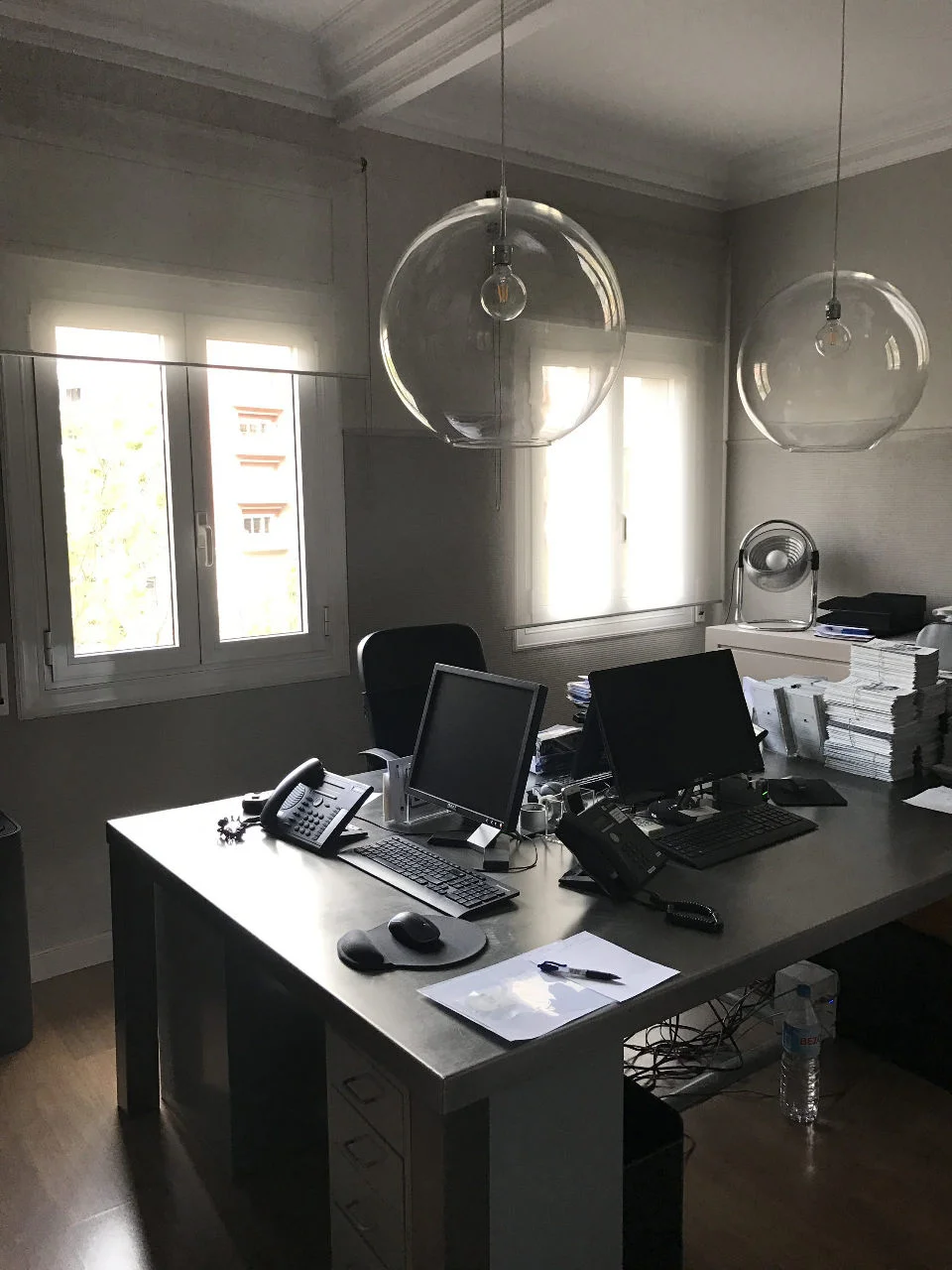 Fotografía de la oficina de AsistenBrok, correduría de seguros médicos privados en Barcelona